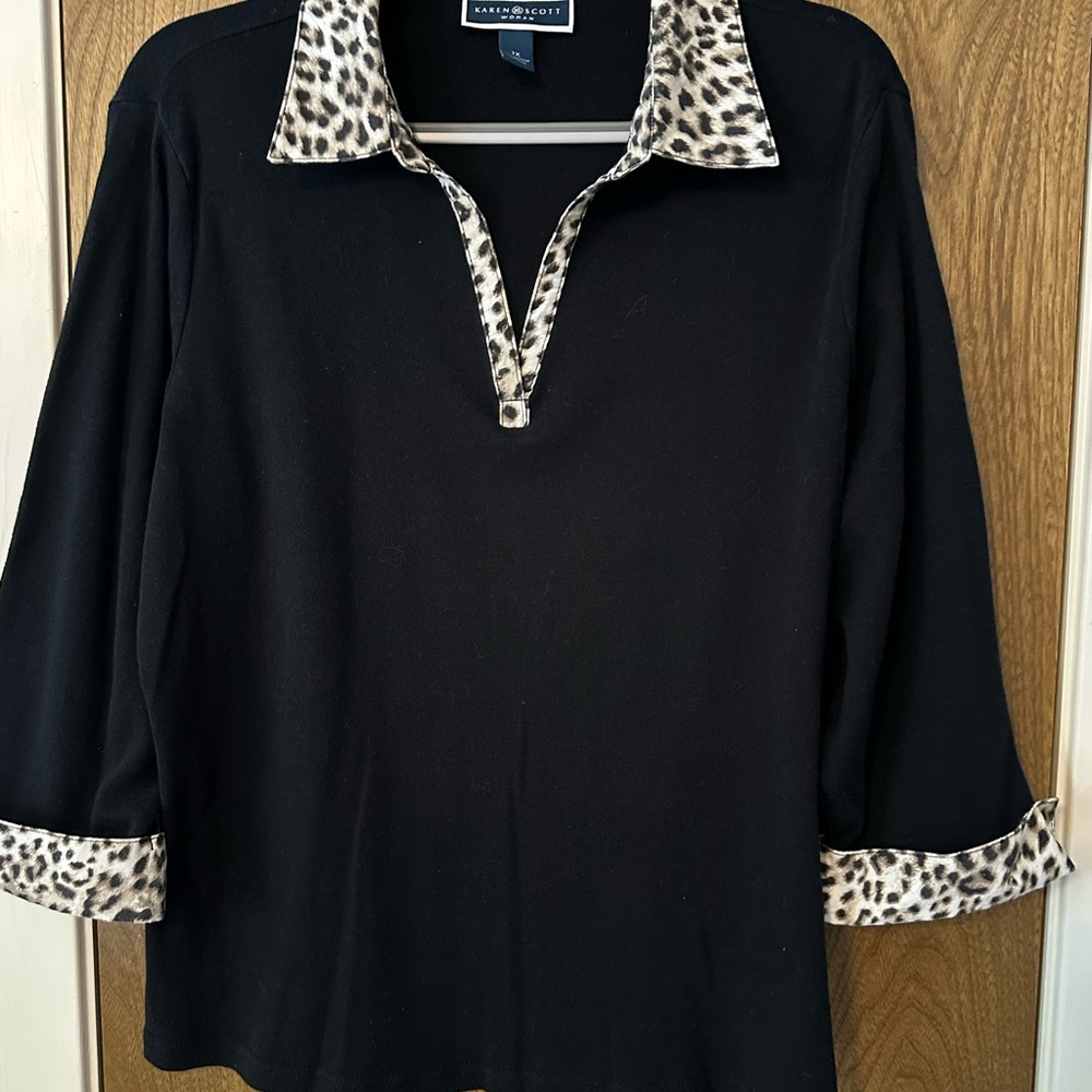 Black Leopard Trim Women's lightweight Top 3/4 sleeve